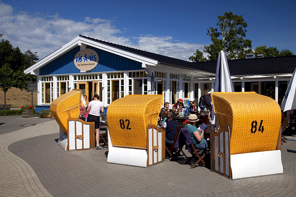 Vis-A-vis family restaurant, Baltic Sea spa of Zingst, Fischland Darss Zingst peninsula, Mecklenburg-Western Pomerania, Germany, Europe