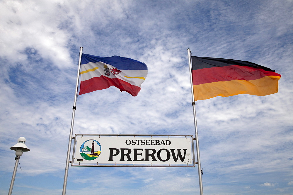 Pier in the Prerow Baltic resort, Fischland-Darss-Zingst peninsula, Mecklenburg-Western Pomerania, Germany, Europe