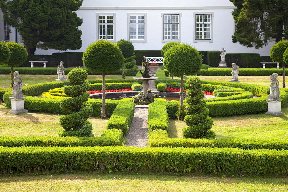 Parking facilities, Gut Panker manor, provost, Panker, Schleswig-Holstein, Germany, Europe