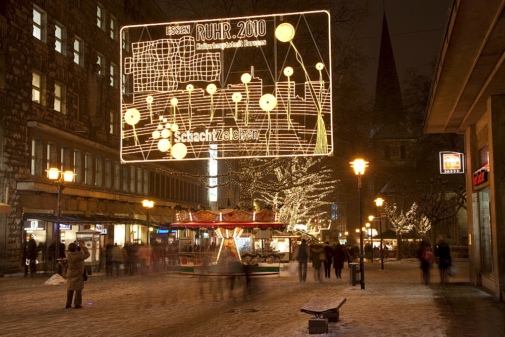 Christmas market on Kettwiger Strasse, Essen Light Weeks, Essen, Ruhr Area, North Rhine-Westphalia, Germany, Europe