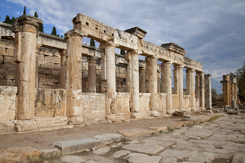 Columnet Street, Hierapolis, Pamukkale, Denizli, Turkey, Asia