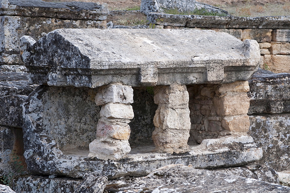 Tomb, stone grave, archaeological excavation site of Hierapolis, Pamukkale site, Denizli, Turkey, Asia