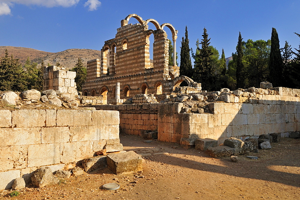 Antique Umayyad ruins at the archeological site of Anjar, Aanjar, Unesco World Heritage Site, Bekaa Valley, Lebanon, Middle East, West Asia