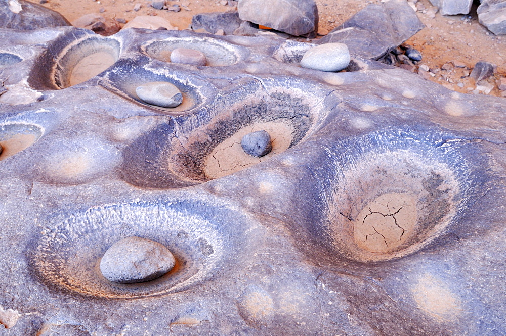 Grinding holes for pigments or grain, Tasset Plateau, Tassili n'Ajjer National Park, Unesco World Heritage Site, Wilaya Illizi, Algeria, Sahara, North Africa, Africa