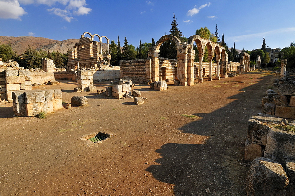 Antique Umayyad ruins at the archeological site of Anjar, Unesco World Heritage Site, Bekaa Valley, Lebanon, Middle East, West Asia