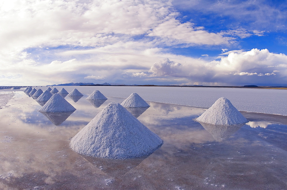 Salt cones, Salar de Uyuni, Potosi, Bolivia, South America