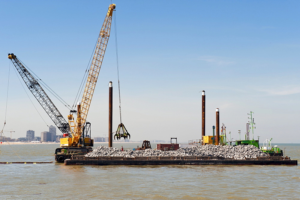 Construction of a protection wall against flooding, Ostend Harbor, Belgium, Europa