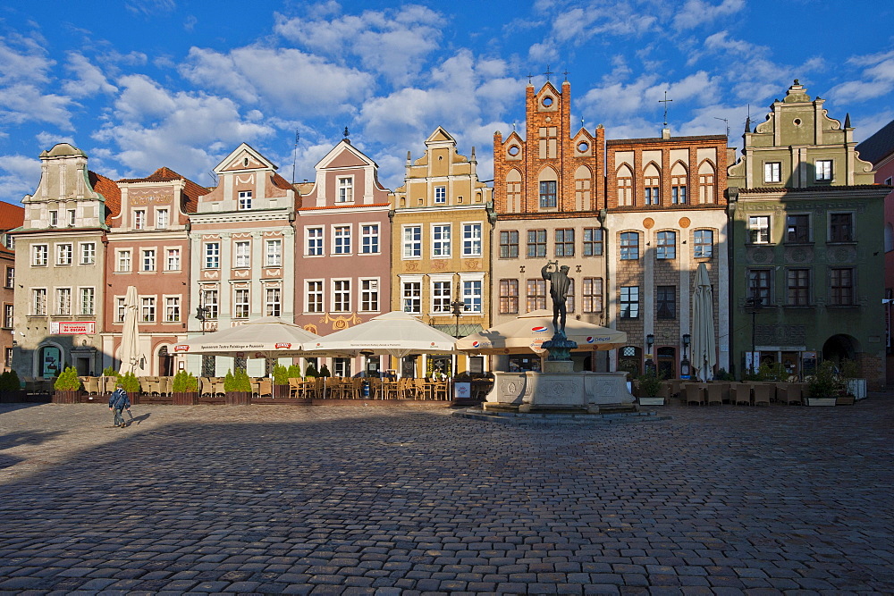 Gabled houses on the Rynek market place, Wroclaw, Lower Silesia, Poland, Europe