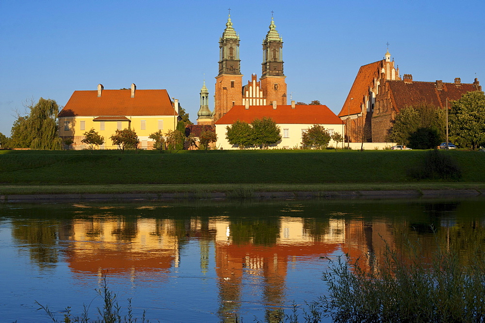 Archcathedral Basilica of St. Peter and St. Paul with reflectino in the Vistula River, Poznan, Wielkopolska, Poland, Europe