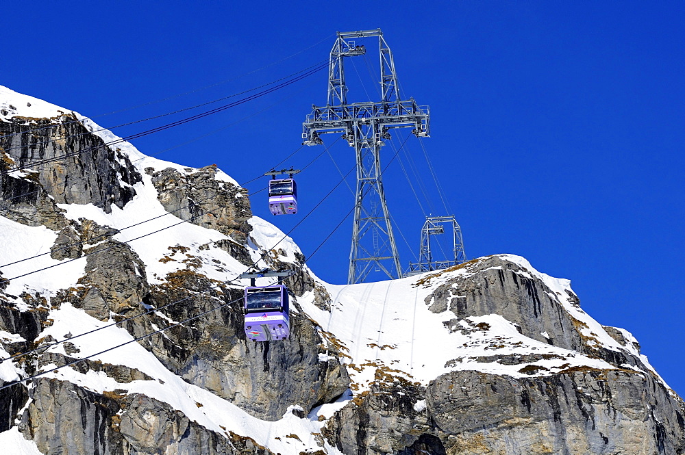 Gondola cableway, Plaine Morte, along a rock wall, Crans Montana, Valais, Switzerland, Europe