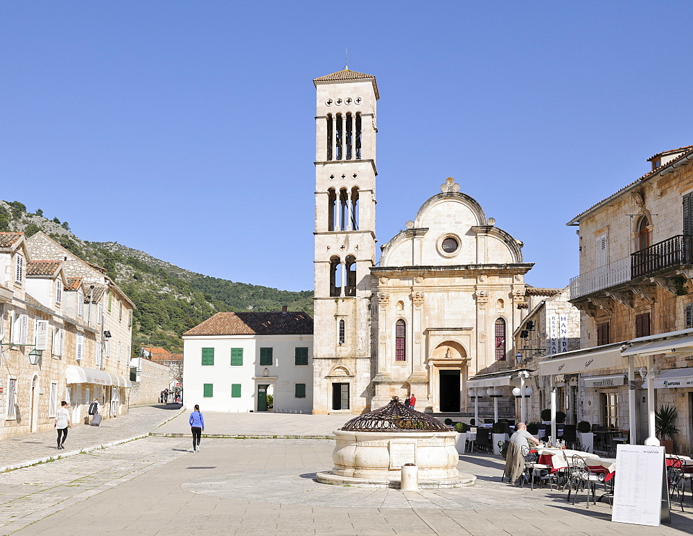 Trg Sv Stjepana, St. StephenÃ­s Square and Cathedral, Hvar Island, Croatia, Europe