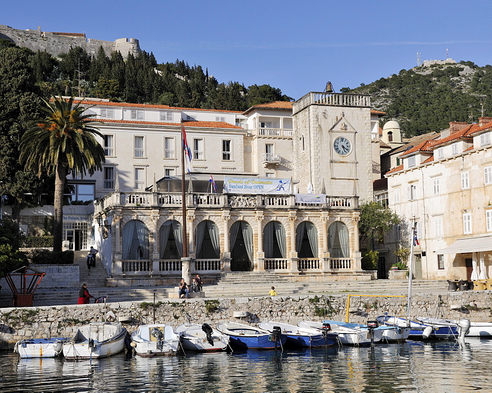 Venetian Loggia and harbour, Hvar, Hvar Island, Croatia, Europe