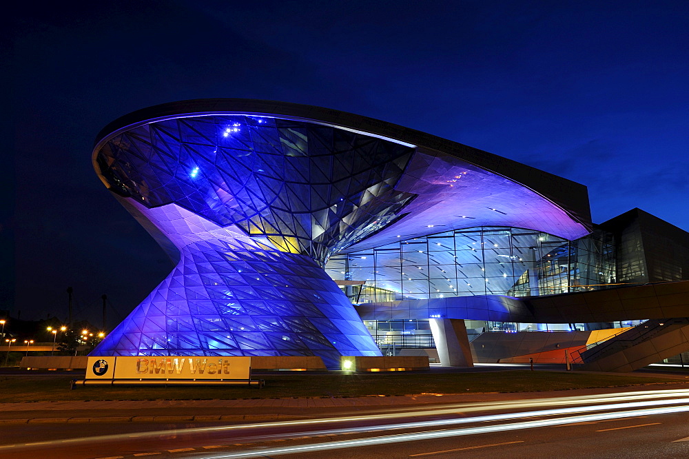 BMW-Welt exhibition building in Munich, Upper Bavaria, Bavaria, Germany, Europe