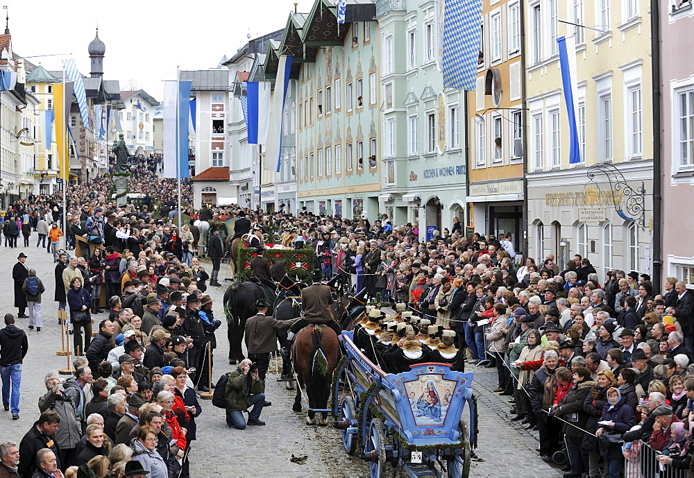 Leonhardifahrt, a procession with horses for the feast day of Saint Leonard of Noblac, Bad Toelz, Upper Bavaria, Bavaria, Germany, Europe