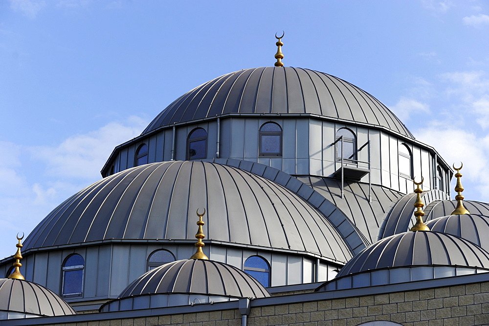 Merkez mosque, Marxloh district, Duisburg, North Rhine-Westphalia, Germany, Europe