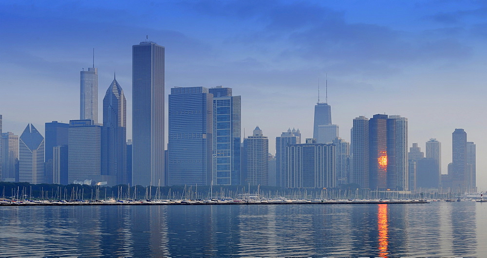 Foggy atmosphere in the early morning, 311 South Wacker, John Hancock Center, Aon Center, 77 West Wacker Drive, Two Prudential Plaza, Smurfit-Stone Building, Trump International Tower, skyscrapers, skyline, Lake Michigan, Chicago, Illinois, United States 