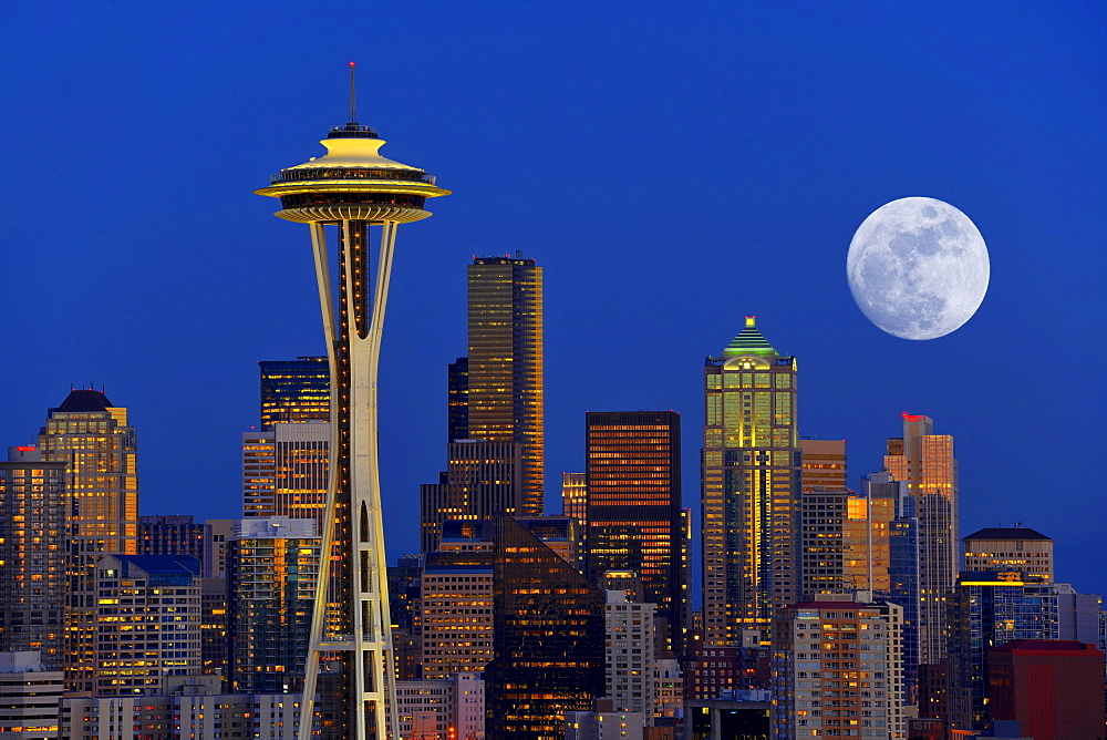 Night scene with full moon, skyline of the Financial District in Seattle, Space Needle, Columbia Center, formerly known as Bank of America Tower, Washington Mutual Tower, Two Union Square Tower, Municipal Tower, formerly Key Tower, US Bank Center, Washing