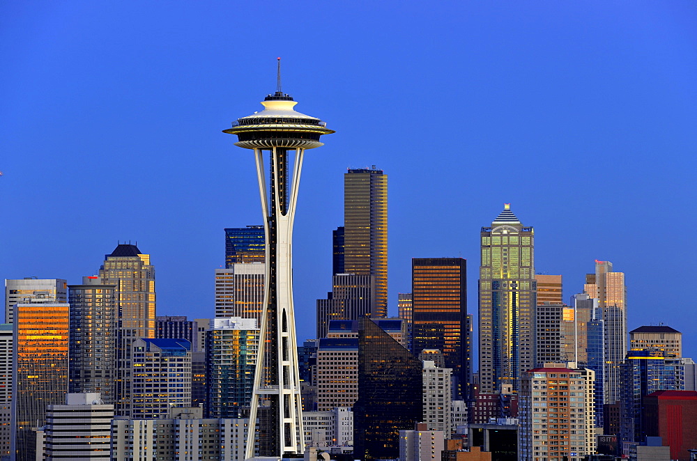 Night scene, skyline of the Financial District in Seattle, Space Needle, Columbia Center, formerly known as Bank of America Tower, Washington Mutual Tower, Two Union Square Tower, Municipal Tower, formerly Key Tower, US Bank Center, Washington, United Sta