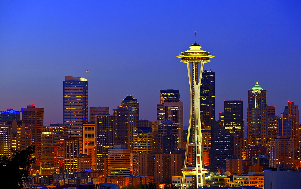 Night scene, skyline of the Financial District in Seattle, Space Needle, Columbia Center, formerly known as Bank of America Tower, Washington Mutual Tower, Two Union Square Tower, Municipal Tower, formerly Key Tower, US Bank Center, Washington, United Sta