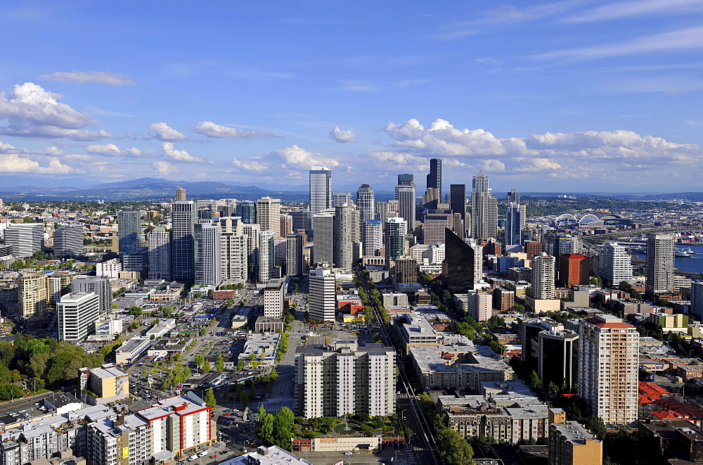 View from Space Needle to the southeast, Skyline Financial District Seattle with Columbia Center, formerly Bank of America Tower, Wells Fargo Building, Washington Mutual Tower, Two Union Square Tower, Municipal Tower, formerly Key Tower, U.S. Bank Center,