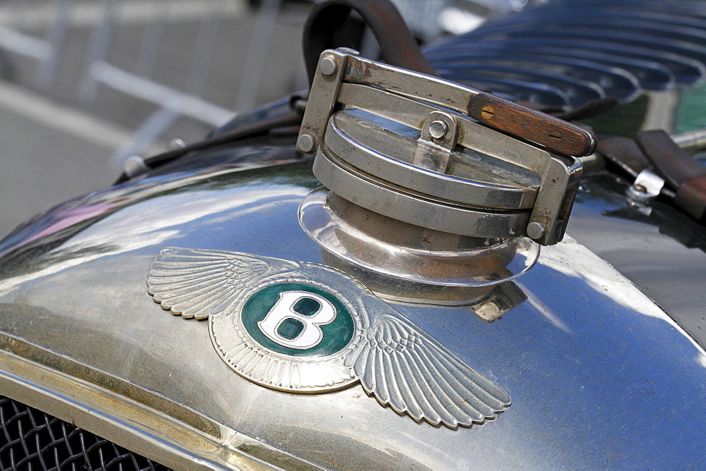 Bentley brand emblem on the hood of a vintage Bentley 4.5 Litre Le Mans, built in 1929, Kitzbuehel Alpine Rally 2010, Tyrol, Austria, Europe