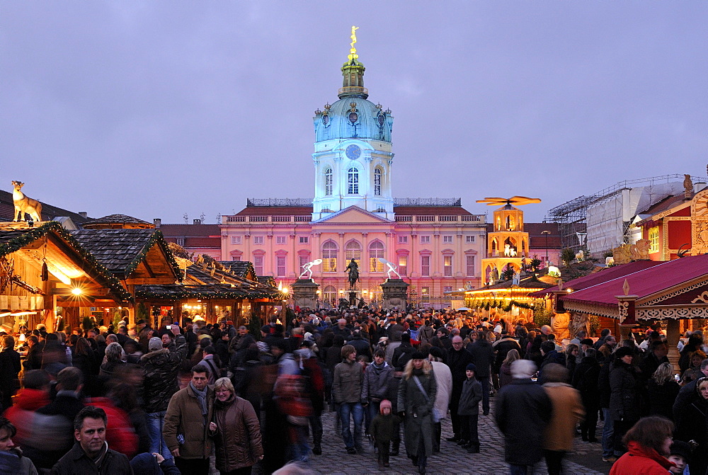 Christmas market at Schloss Charlottenburg castle, Berlin, Germany, Europe