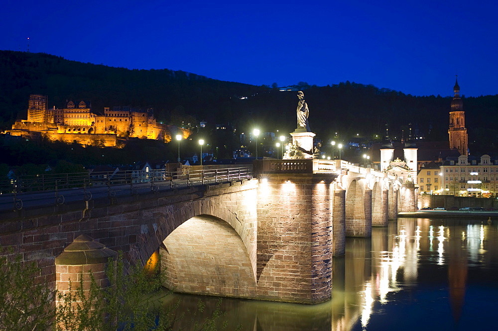 Townscape with Old Bridge and Old Bridge Gate, Karl-Theodor Bridge, Heidelberg, Neckar, Palatinate, Baden-Wuerttemberg, Germany, Europe