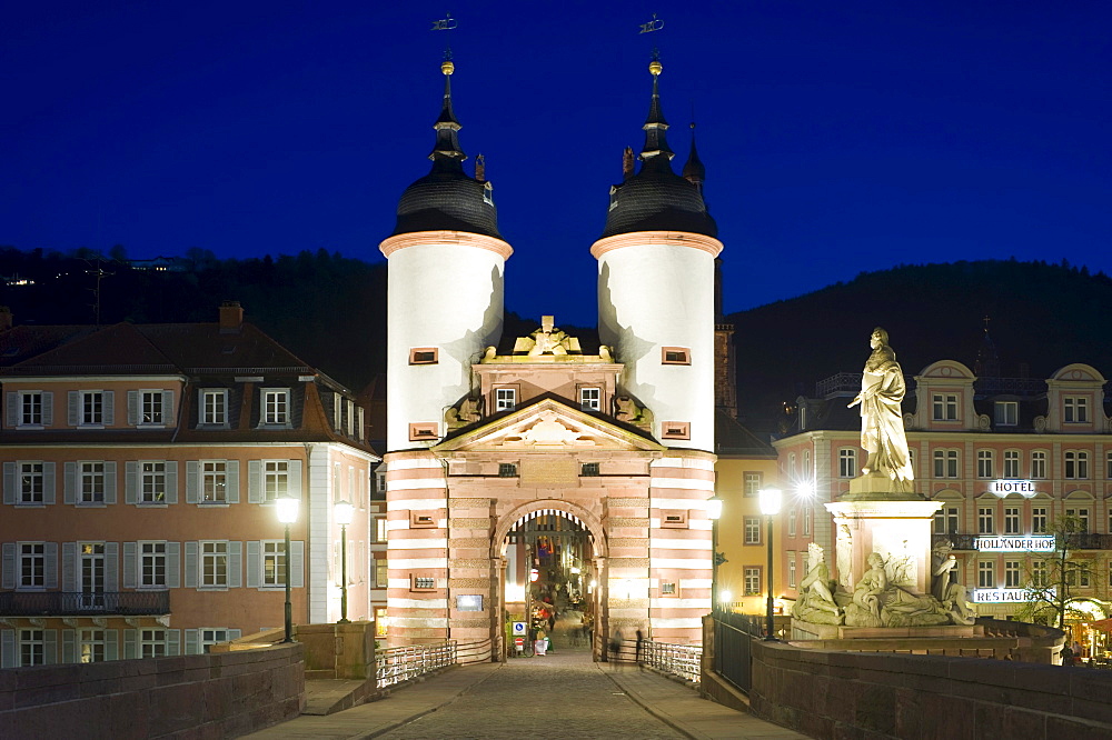 Old Bridge and Old Bridge Gate, Karl-Theodor Bridge, Heidelberg, Neckar, Palatinate, Baden-Wuerttemberg, Germany, Europe