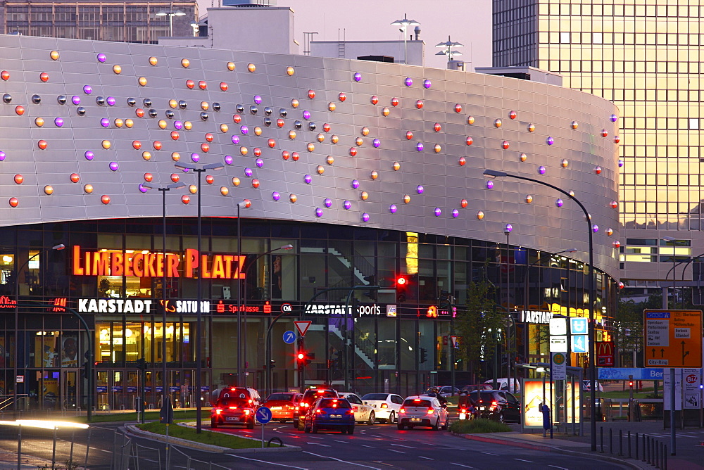 Limbecker Platz shopping center, completed in 2009, Essen city centre, illuminated facade on Berliner Platz square, Essen, North Rhine-Westphalia, Germany, Europe