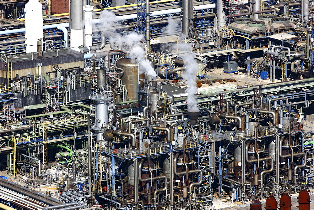 Petroleum refinery, industrial plant, detail