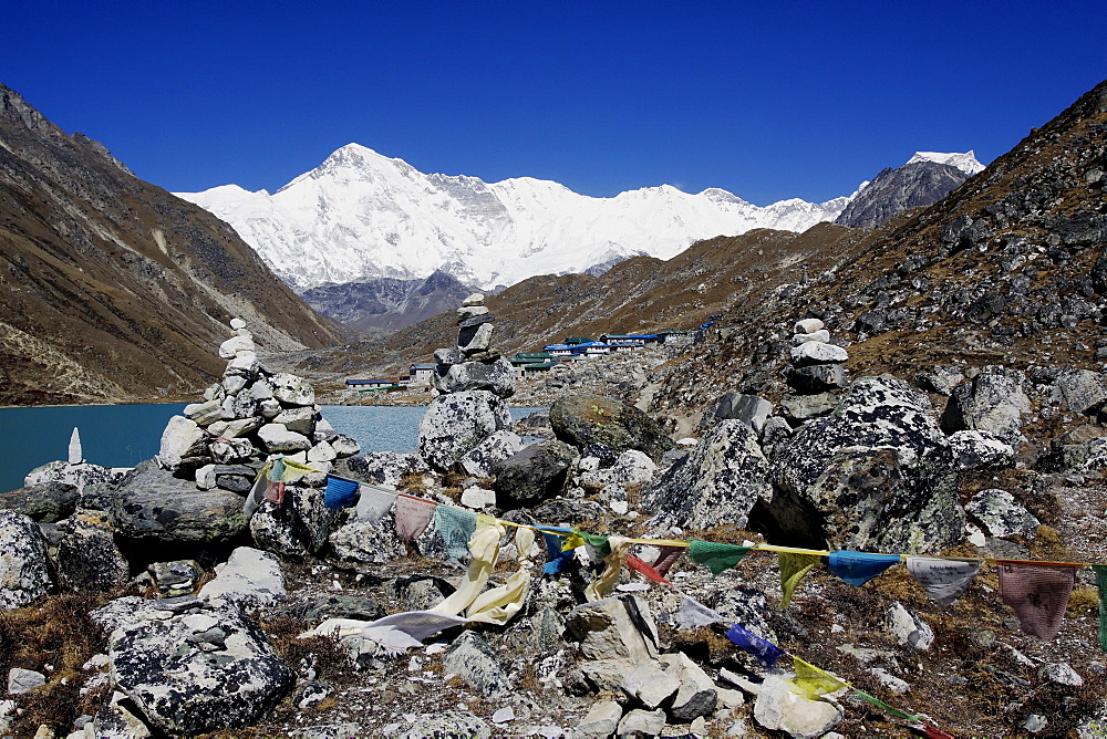 Gokyo Tso lake with Gokyo village, behind the south wall of Mt. Cho Oyu, Khumbu, Sagarmatha National Park, Nepal, Asia