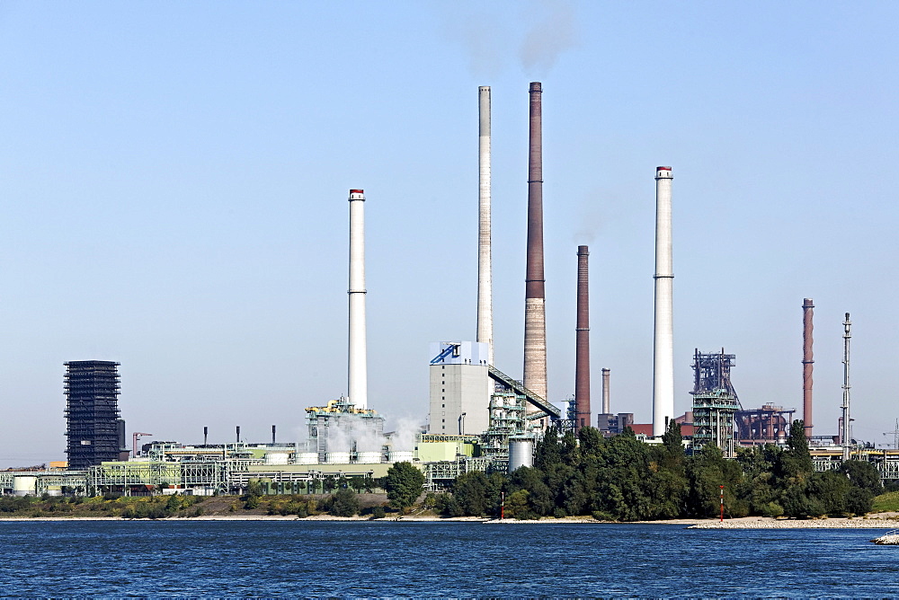 Coking plant and blast furnace plant Schwelgern, ThyssenKrupp Steel, factory in Bruckhausen, Duisburg, North Rhine-Westphalia, Germany, Europe