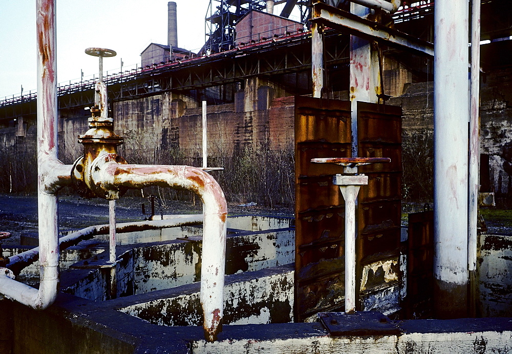 Rusty pipes, disused Thyssen blast furnace plant, 1990, today Duisburg-Nord Landscape Park, North Rhine-Westphalia, Germany, Europe