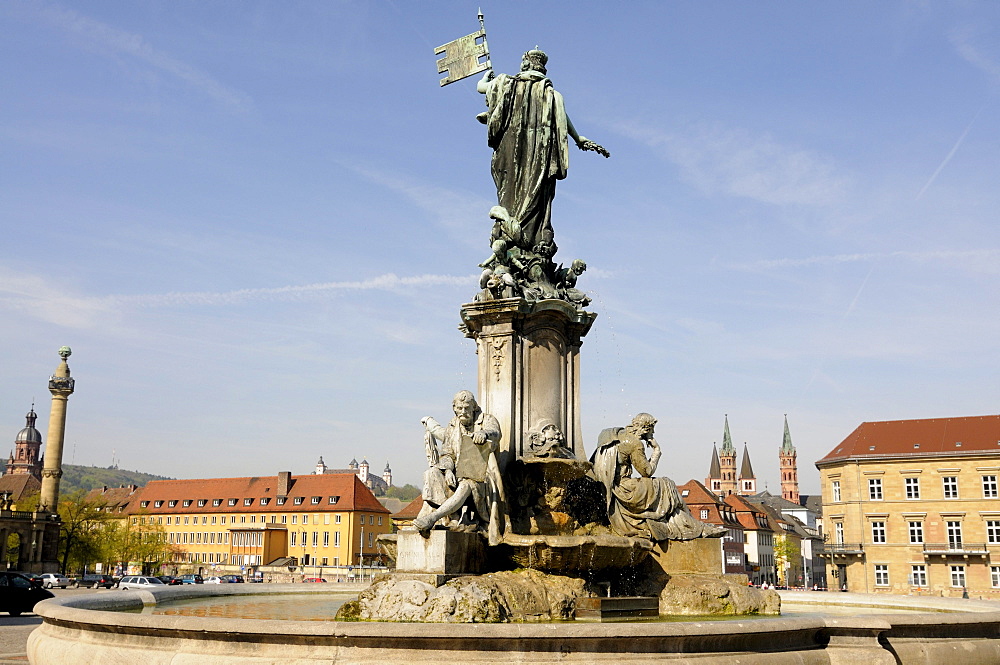 Fountain in front of the Wuerzburger Residenz palace, Wuerzburg, Lower Franconia, Bavaria, Germany, Europe