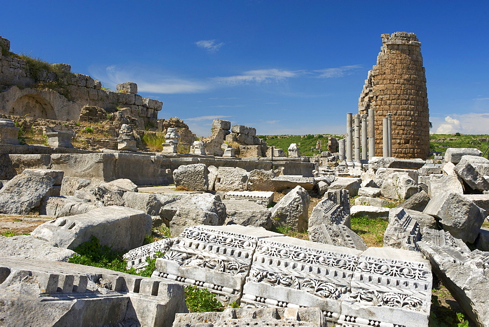 Excavations at Perge, Antalya, Turkish Riviera, Turkey, Western Asia