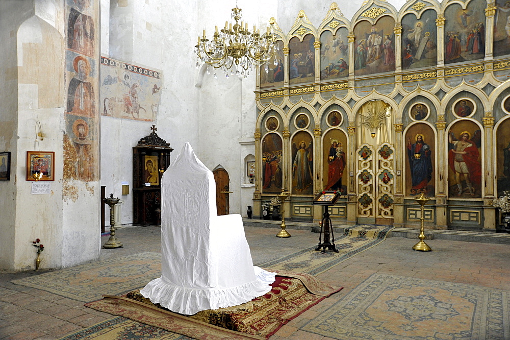 Nave, Ananuri Fortress, Church of the Ascension, Aragvi Valley, Georgian Military Road, Caucasus, Georgia, Middle East