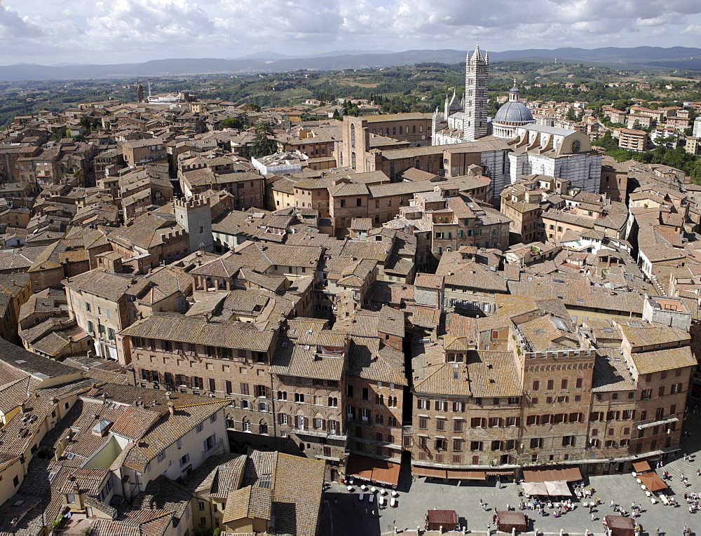 View of Siena with Santa Maria Assunta Cathedral, Siena, Tuscany, Italy, Europe