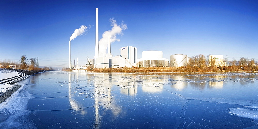 Icy Neckar river and electricity plant, Altbach, Baden-Wuerttemberg, Germany, Europe