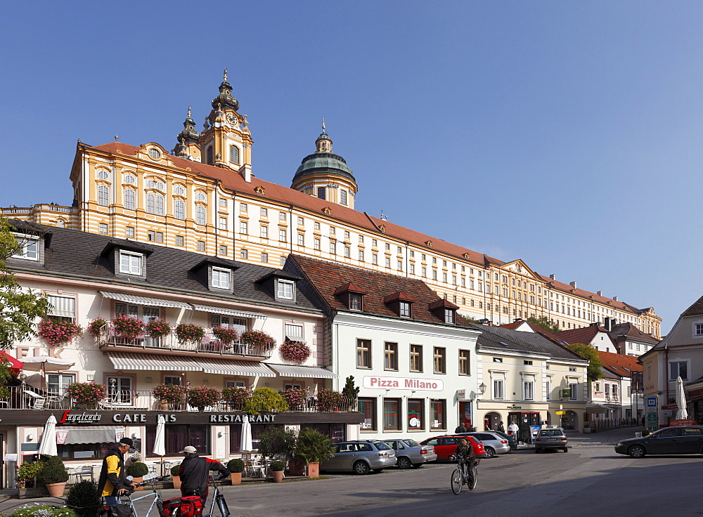 Main square and Stift Melk Abbey, Melk, Wachau, Mostviertel district, Lower Austria, Austria, Europe