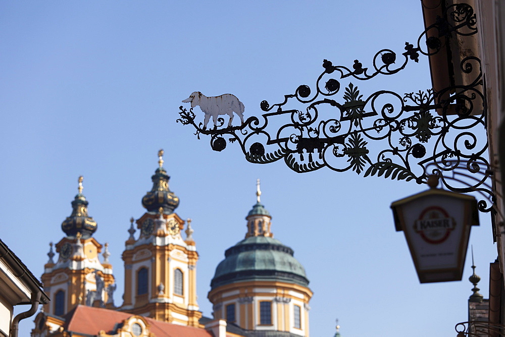 Inn sign of the White Lamb, Stift Melk Abbey in back, Melk, Wachau, Mostviertel district, Lower Austria, Austria, Europe