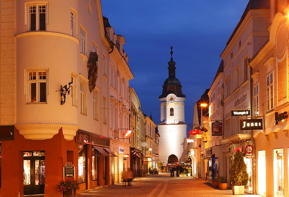 Obere Landstrasse street with Steiner Tore gate tower, old town, Krems, Wachau, Waldviertel region, Lower Austria, Austria, Europe