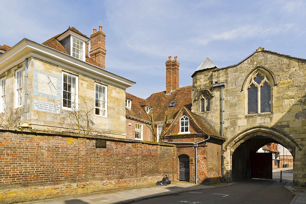 St Ann Gate and Malmesbury House, Salisbury Cathedral Close, Salisbury, Wiltshire, England, United Kingdom, Europe