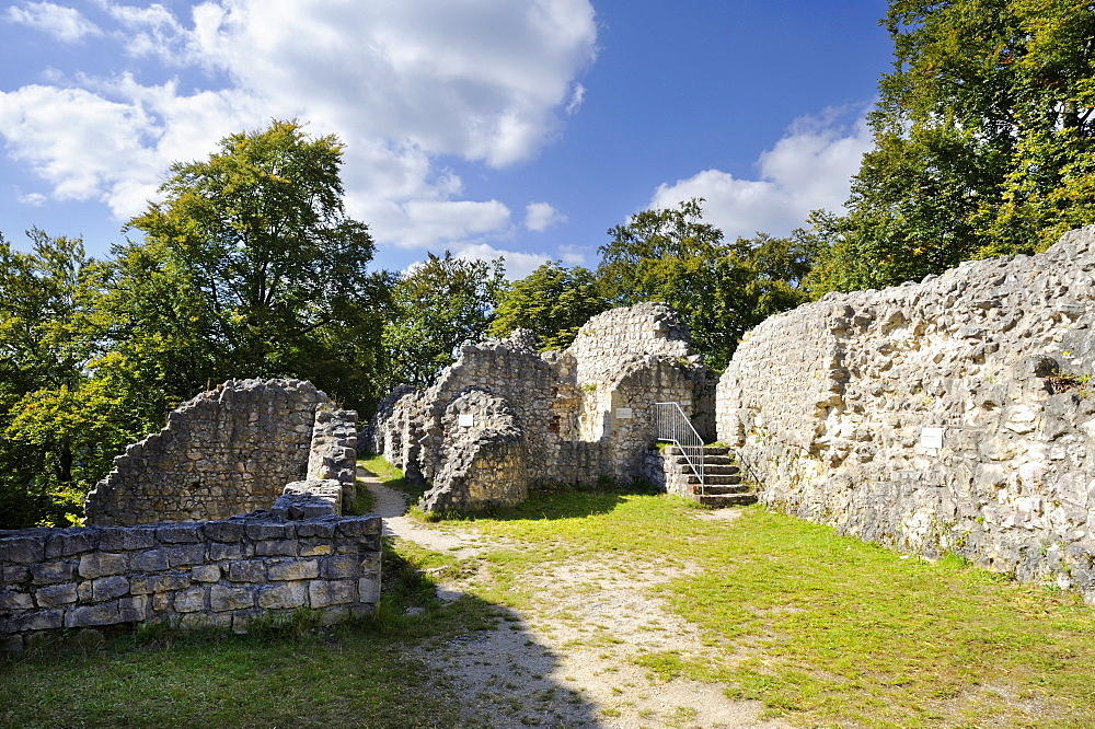 Ruins of Falkenstein Castle between Neidingen and Thiergarten, one of the best preserved ruins in the Danube Valley, district of Sigmaringen, Baden-Wuerttemberg, Germany, Europe