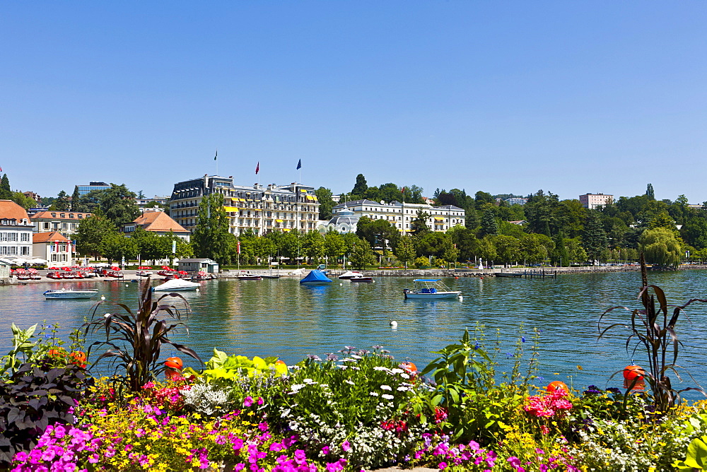 Ouchy harbour, Angleterre and Residence Hotel at the back, Lausanne, canton of Vaud, Lake Geneva, Switzerland, Europe