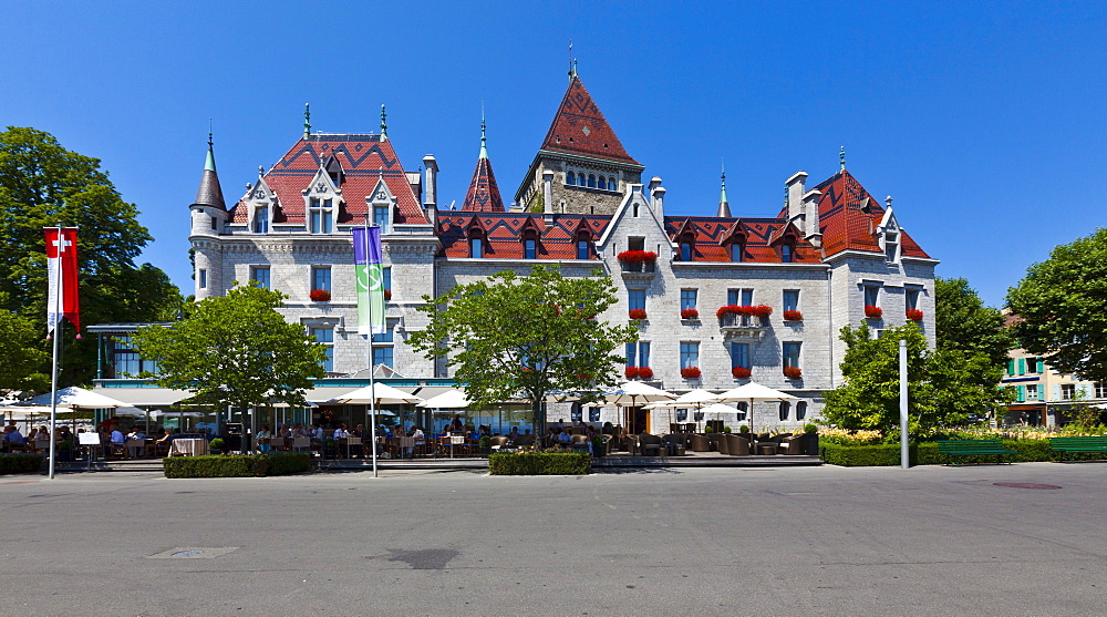 The castle of Ouchy, Lausanne, canton of Vaud, Lake Geneva, Switzerland, Europe