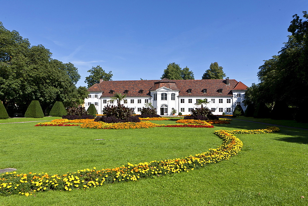 Looking through the park towards the Orangery in Kempten at the northern end of the Hofgarten, Kempten, Lower Allgaeu, Allgaeu, Swabia, Bavaria, Germany, Europe