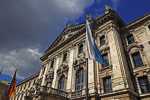 Main facade of the Palace of Justice with German flag, Prielmayerstrasse 7, Munich, Bavaria, Germany, Europe