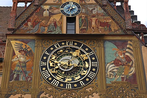 Astronomical Clock, 1581, on the city hall, Marktplatz 1, Ulm, Baden-Wuerttemberg, Germany, Europe