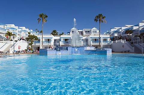 Swimming pool in a hotel, Atlantis Las Lomas Apartments, Puerto del Carmen, Lanzarote, Canary Islands, Spain, Europe