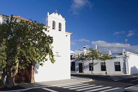 White village church of Yaiza, Lanzarote, Canary Islands, Spain, Europe